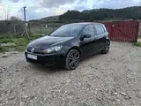 Volkswagen Golf - 2