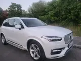 Volvo XC90 - 8