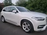Volvo XC90 - 10