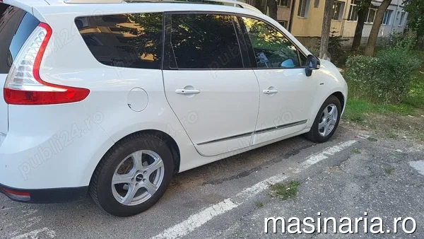 Renault Grand Scenic #2