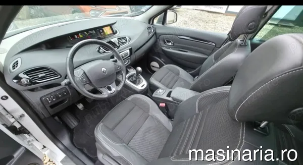 Renault Grand Scenic #4