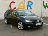 Volkswagen Golf - 2