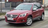 Volkswagen Tiguan - 2