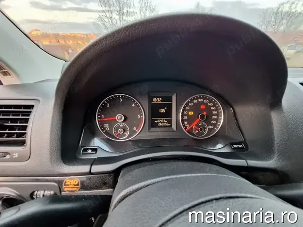 Volkswagen Jetta #7