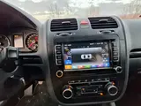 Volkswagen Jetta - 8