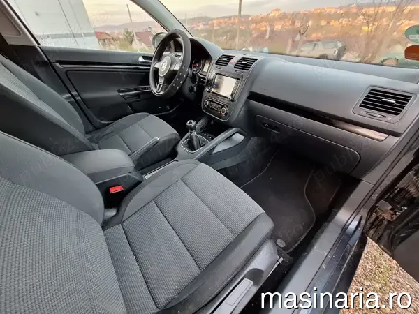 Volkswagen Jetta #9