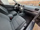 Volkswagen Jetta - 9