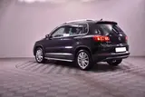 Volkswagen Tiguan - 4
