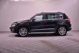 Volkswagen Tiguan - 8