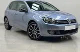 Volkswagen Golf - 2