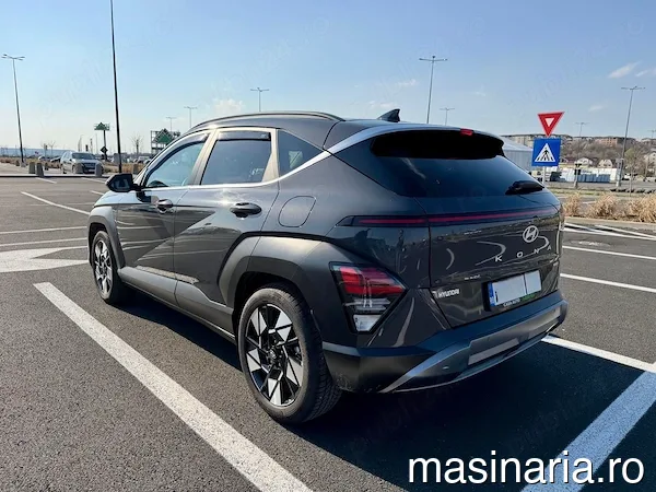 Hyundai KONA #2