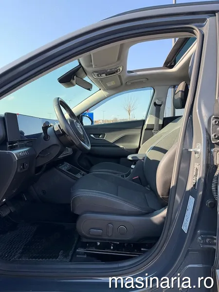Hyundai KONA #8