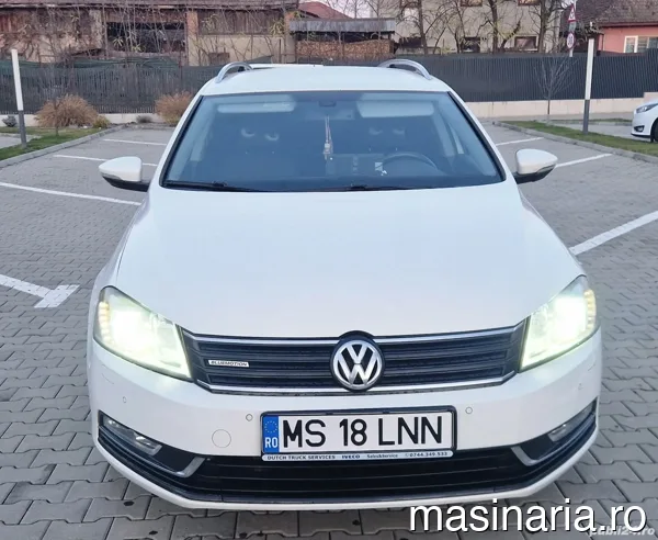 Volkswagen Passat #1