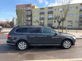 Volkswagen Passat - 2