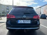 Volkswagen Passat - 4