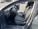 Volkswagen Passat - 5