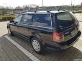 Volkswagen Passat - 4