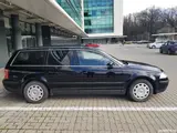 Volkswagen Passat - 10
