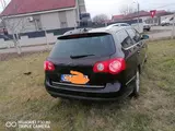 Volkswagen Passat - 2
