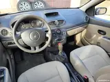 Renault Clio - 9