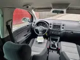 Volkswagen Golf - 8