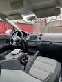 Volkswagen Golf - 10