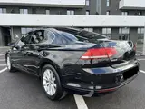 Volkswagen Passat - 4
