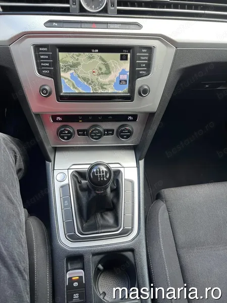Volkswagen Passat #6