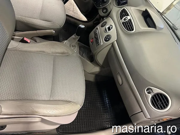Renault Clio #6