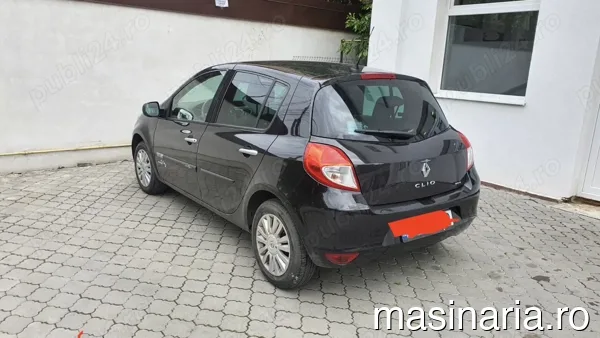 Renault Clio #8