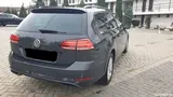 Volkswagen Golf - 5