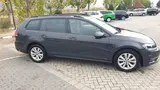Volkswagen Golf - 6