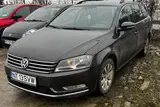 Volkswagen Passat - 2