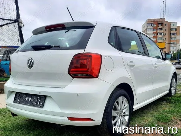 Volkswagen Polo #9