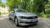 Volkswagen Passat - 1