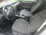 Volkswagen Passat - 8