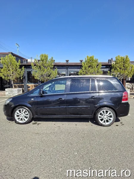 Opel Zafira #1