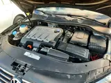 Volkswagen Passat - 2