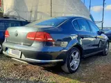 Volkswagen Passat - 6