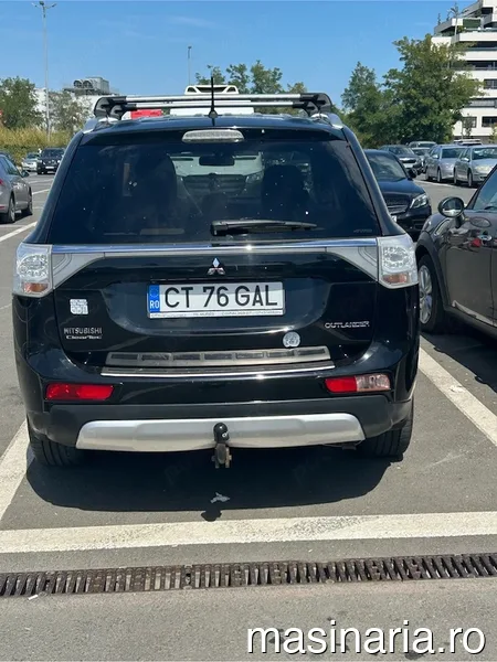 Mitsubishi Outlander #1