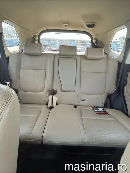 Mitsubishi Outlander #2