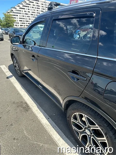 Mitsubishi Outlander #9