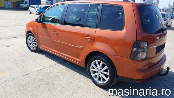 Volkswagen Touran #8