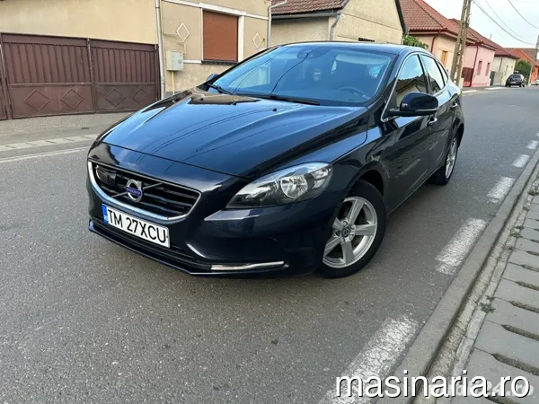 Volvo V40 #1