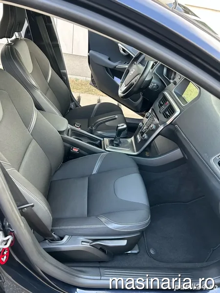 Volvo V40 #7