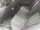 Volkswagen Passat - 2