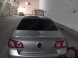 Volkswagen Passat - 3