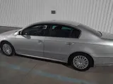 Volkswagen Passat - 6