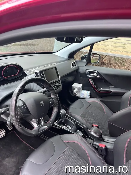 Peugeot 2008 #8