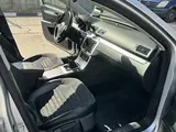 Volkswagen Passat - 6